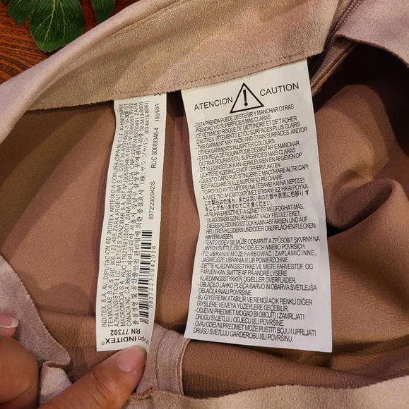 Zara Blush Faux Suede Skort Size Small - Picture 7 of 9